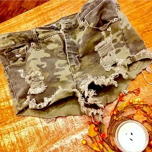 Mossimo size 2, great condition